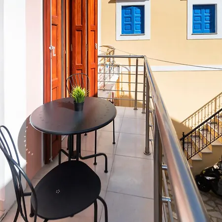 Yiayia's Apartament Simi