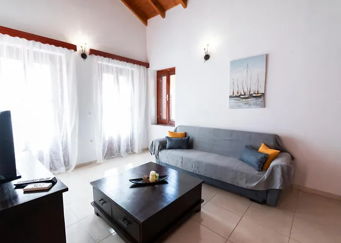 Lejlighed Yiayia's Simi